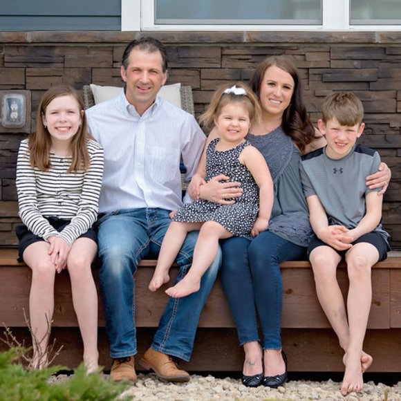 Meet your Posher, Jessi - Picture 1 of 2